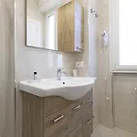 Domus Park Avenue בית אירוח *