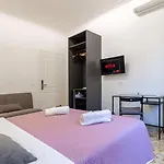 Domus Park Avenue בית אירוח *