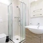 בית אירוח Domus Park Avenue