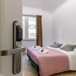 Domus Park Avenue * רומא